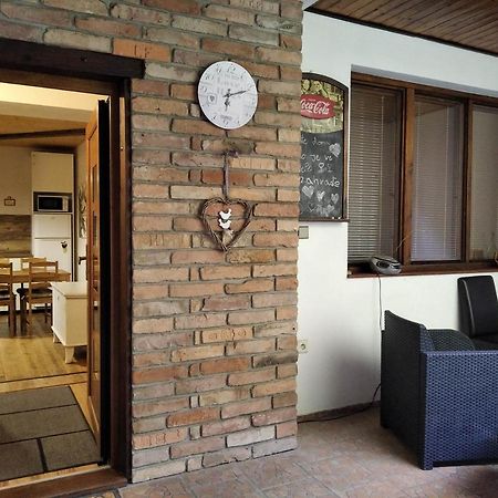 Ubytovani U Malinkovicu Břeclav Exteriör bild