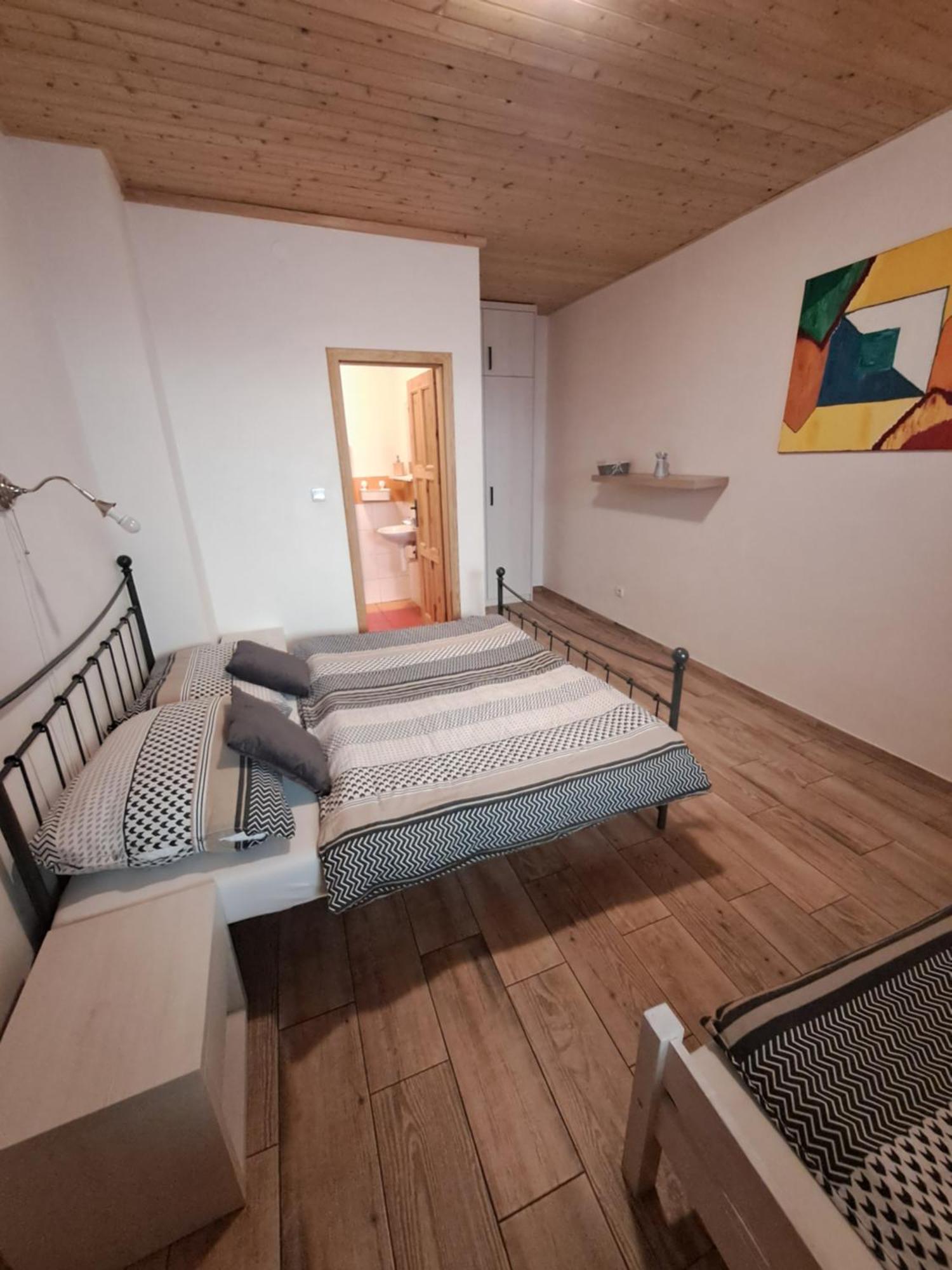 Ubytovani U Malinkovicu Břeclav Exteriör bild