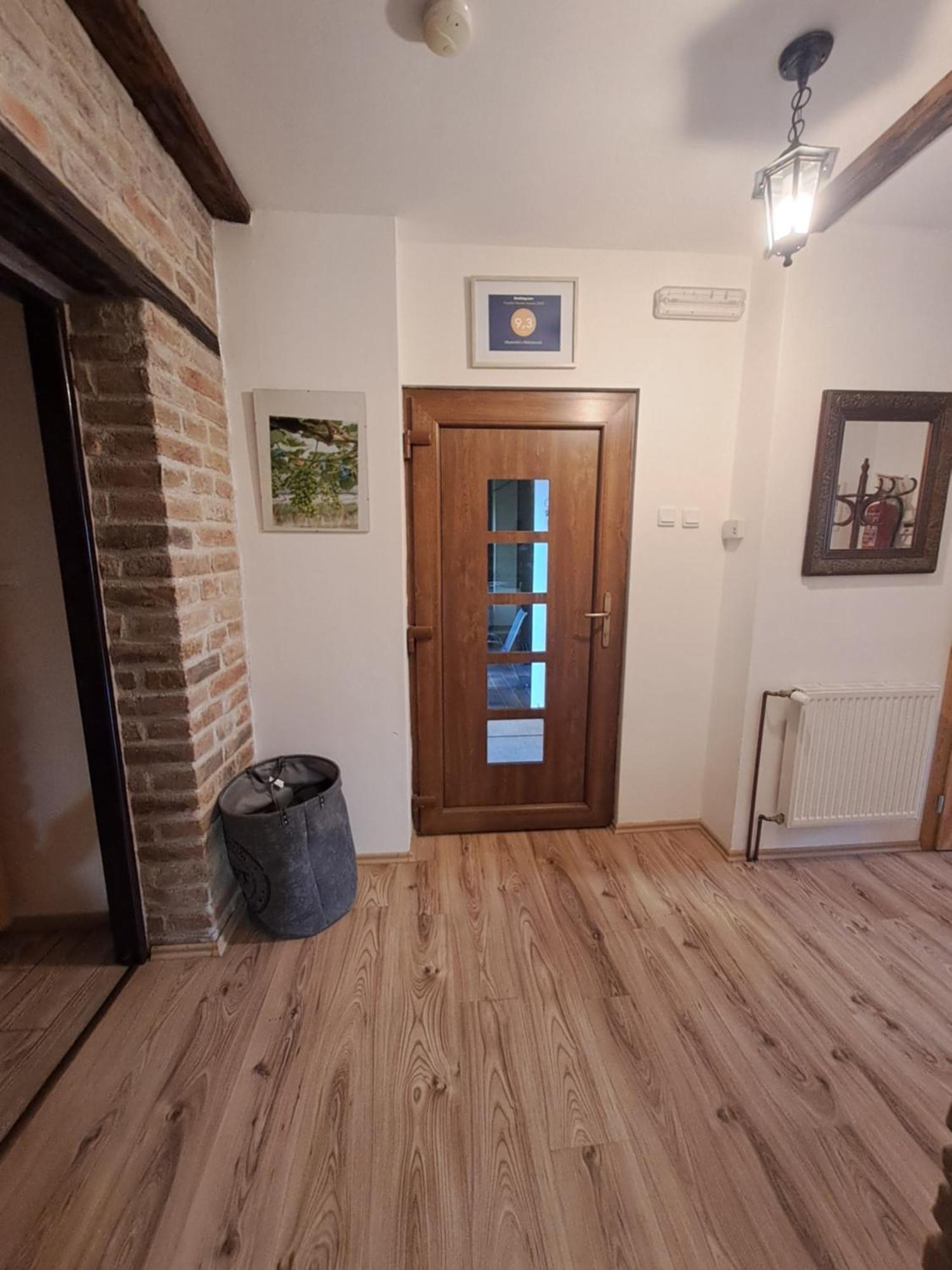 Ubytovani U Malinkovicu Břeclav Exteriör bild